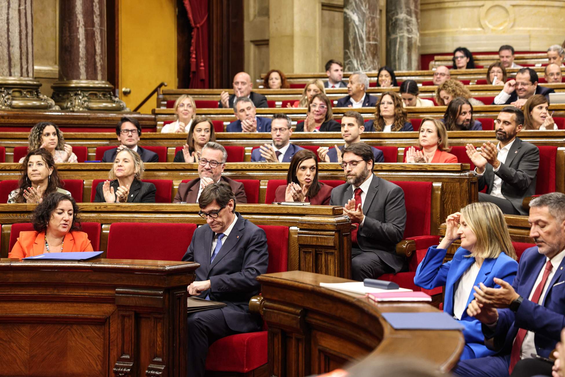 El Parlament enterra el Hard Rock i la B-40 fins a Granollers i propulsa l'ampliació de l'aeroport