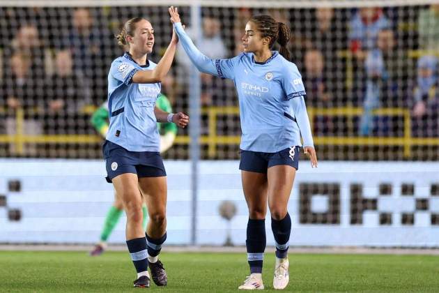 Naomi Layzell Mary Fowler Manchester City femenino / Foto: EFE