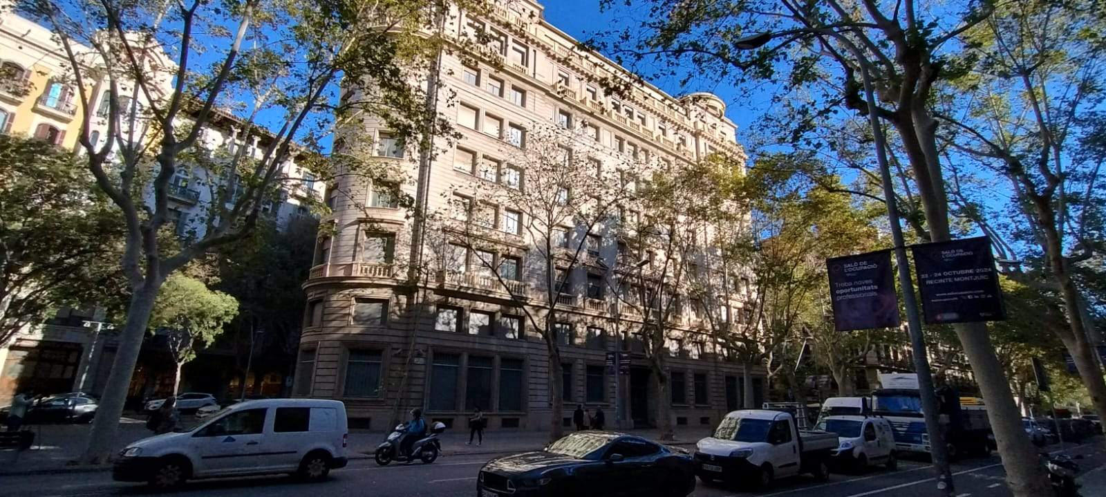 Ronda de Sant Pere, 41: un edificio del Estado en desuso en un barrio con déficit de equipamientos