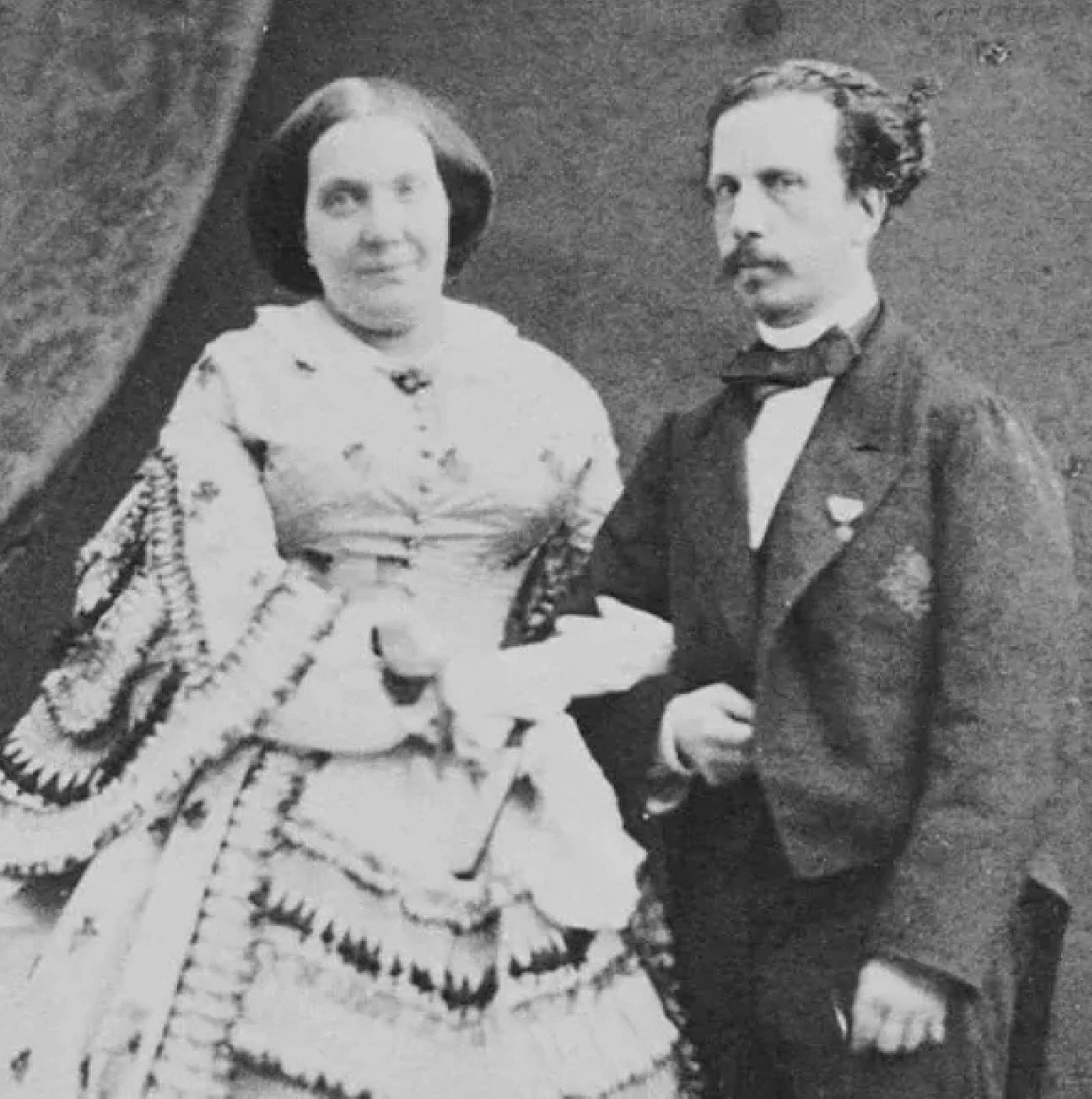 ¿Cuántos de los hijos de Isabel II lo eran también de su marido?