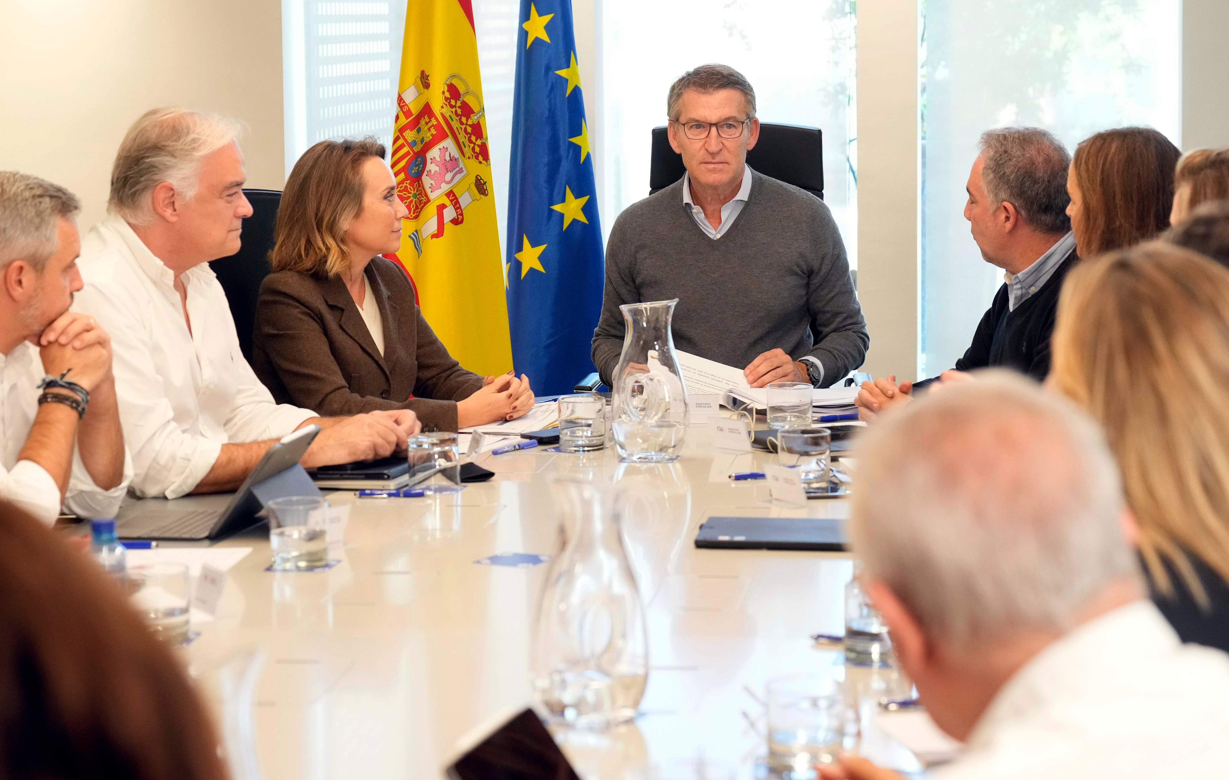 El PP se querella contra el PSOE por "financiación ilegal, soborno y tráfico de influencias"