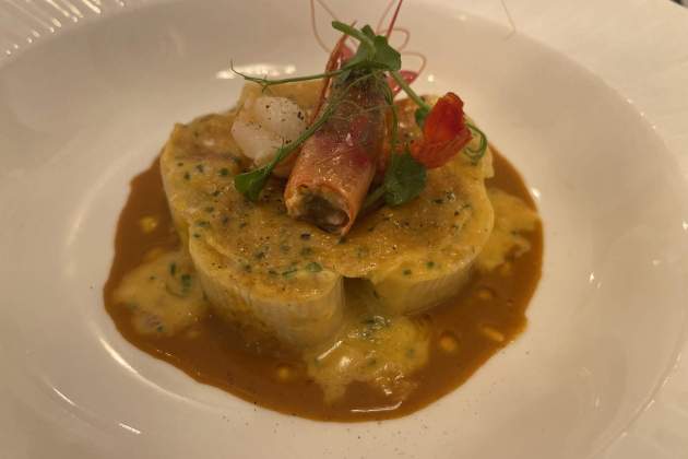 macarrons del cardenal amb gamba vermella