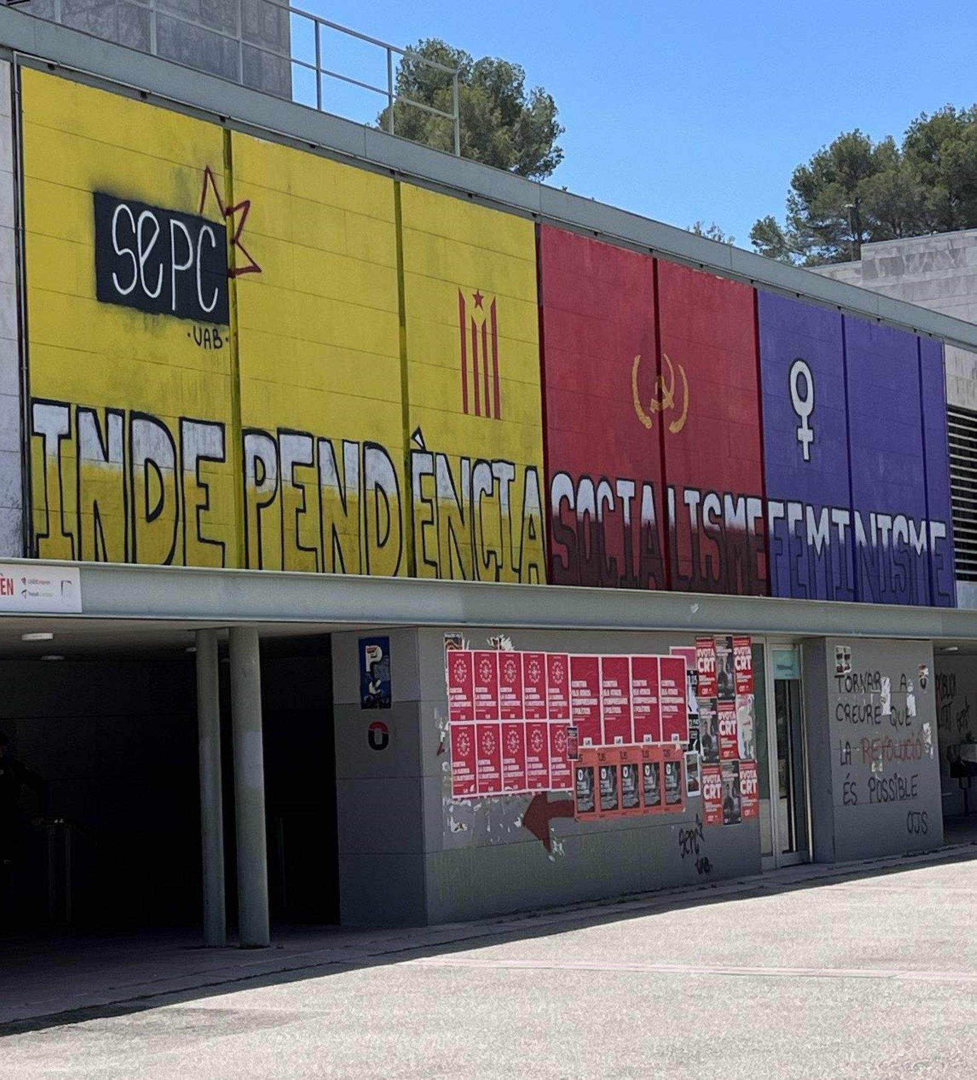 Un jutge censura el mural independentista de la UAB