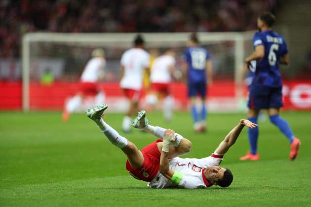 Robert Lewandowski lesión Polonia / Foto: EFE