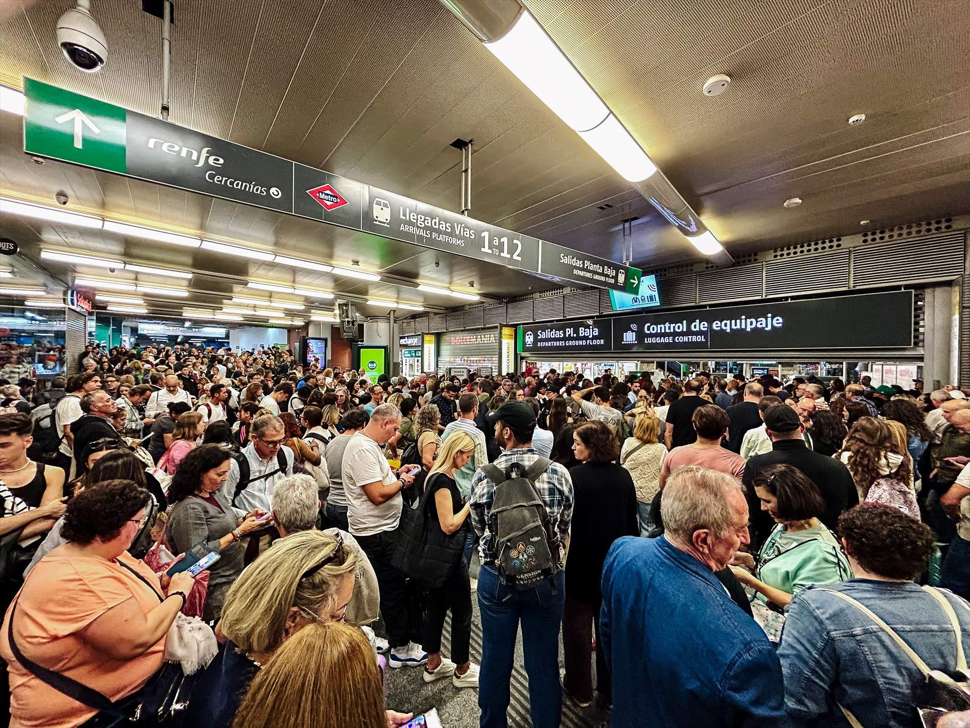 Caos ferroviario en Madrid: decenas de trenes cancelados y casi 14.000 pasajeros afectados