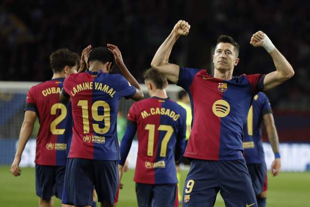 Lewandowski celebrando gol Barça Sevilla / Foto: EFE