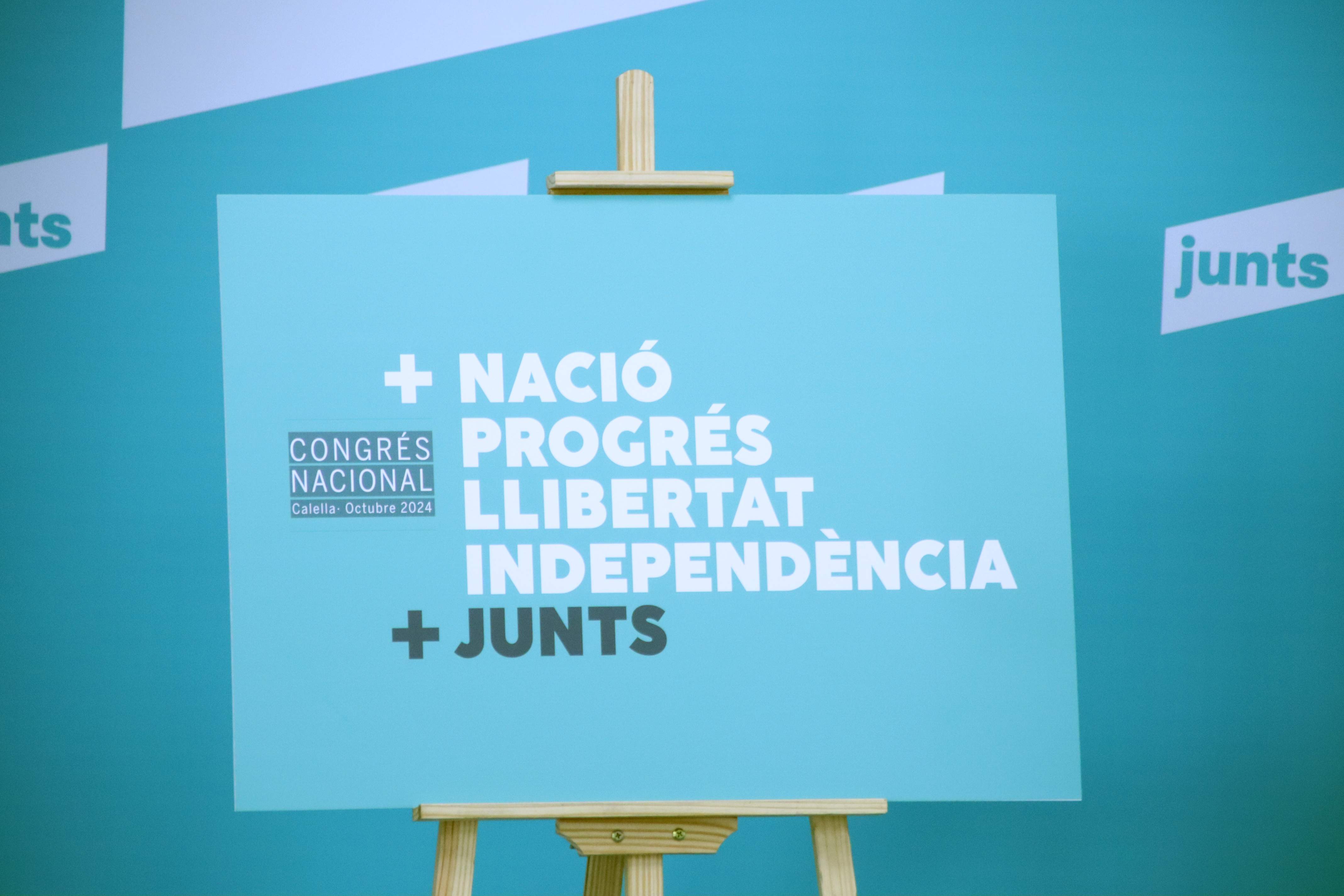 El cartel de Junts para el Congreso de Calella / ACN