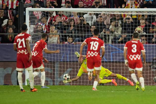 Stuani falla penalti Girona Slovan Bratislava / Foto: EFE