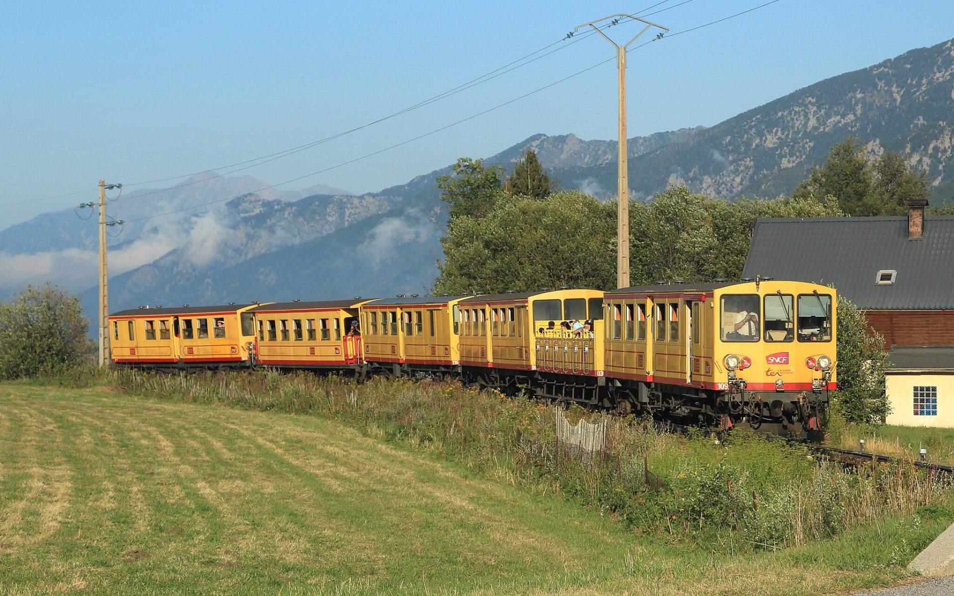 La ruta en tren por la Catalunya Nord que tienes que hacer este otoño: ¡unos paisajes espectaculares!