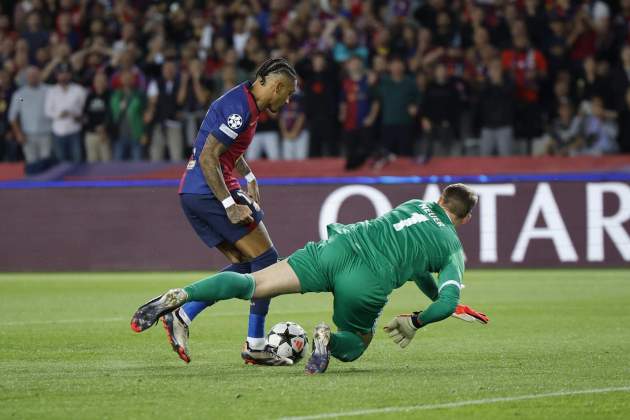 Raphinha gol Barça Bayern / Foto: EFE