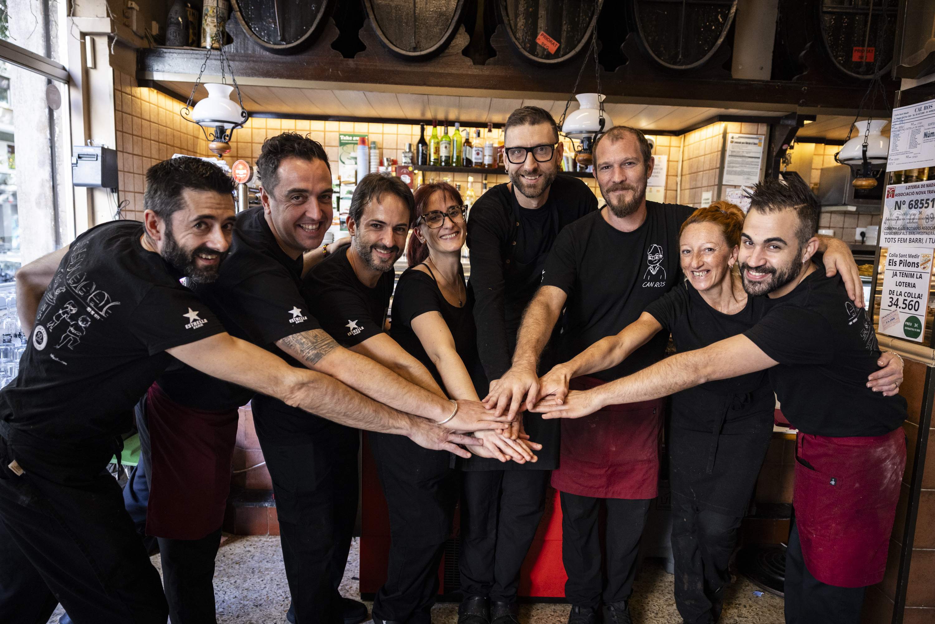 La bodega de Gràcia que sirve el mejor menú del barrio y unos calamares a la romana espectaculares