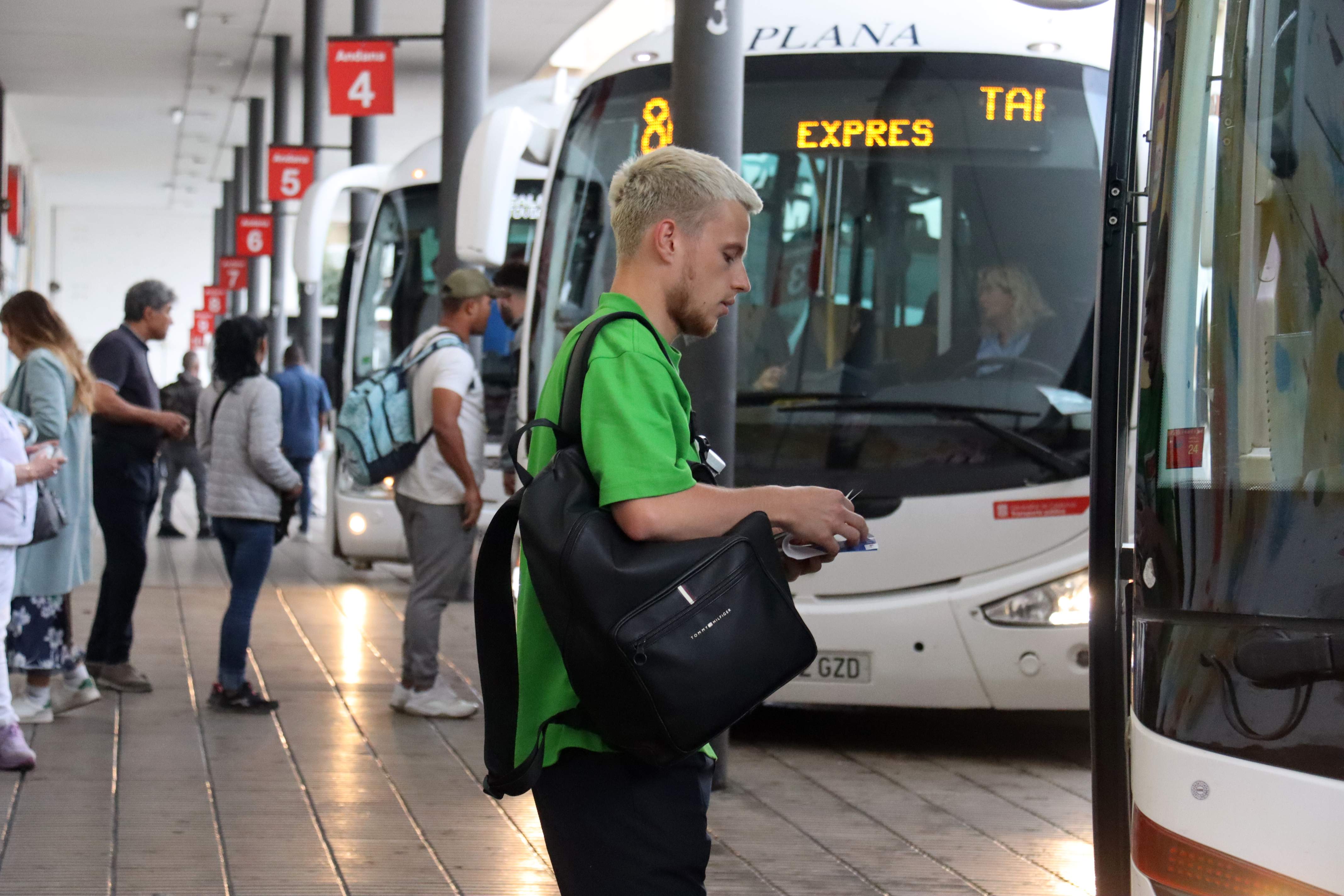 Serveis mínims per la vaga de transports de viatgers del 28 d'octubre: 40% del servei en hora punta