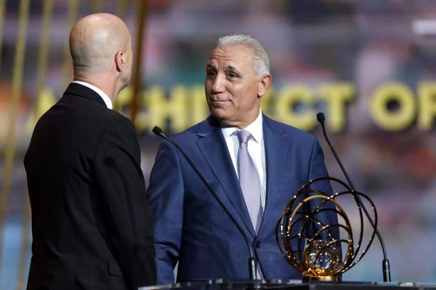 Jordi Cruyff i Hristo Stoichov en la gala de Pelota de Oro para presentar el premio Johan Cruyff / Foto: EFE