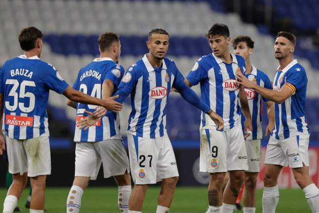 Alejo Véliz gol San Tirso / Foto: EFE