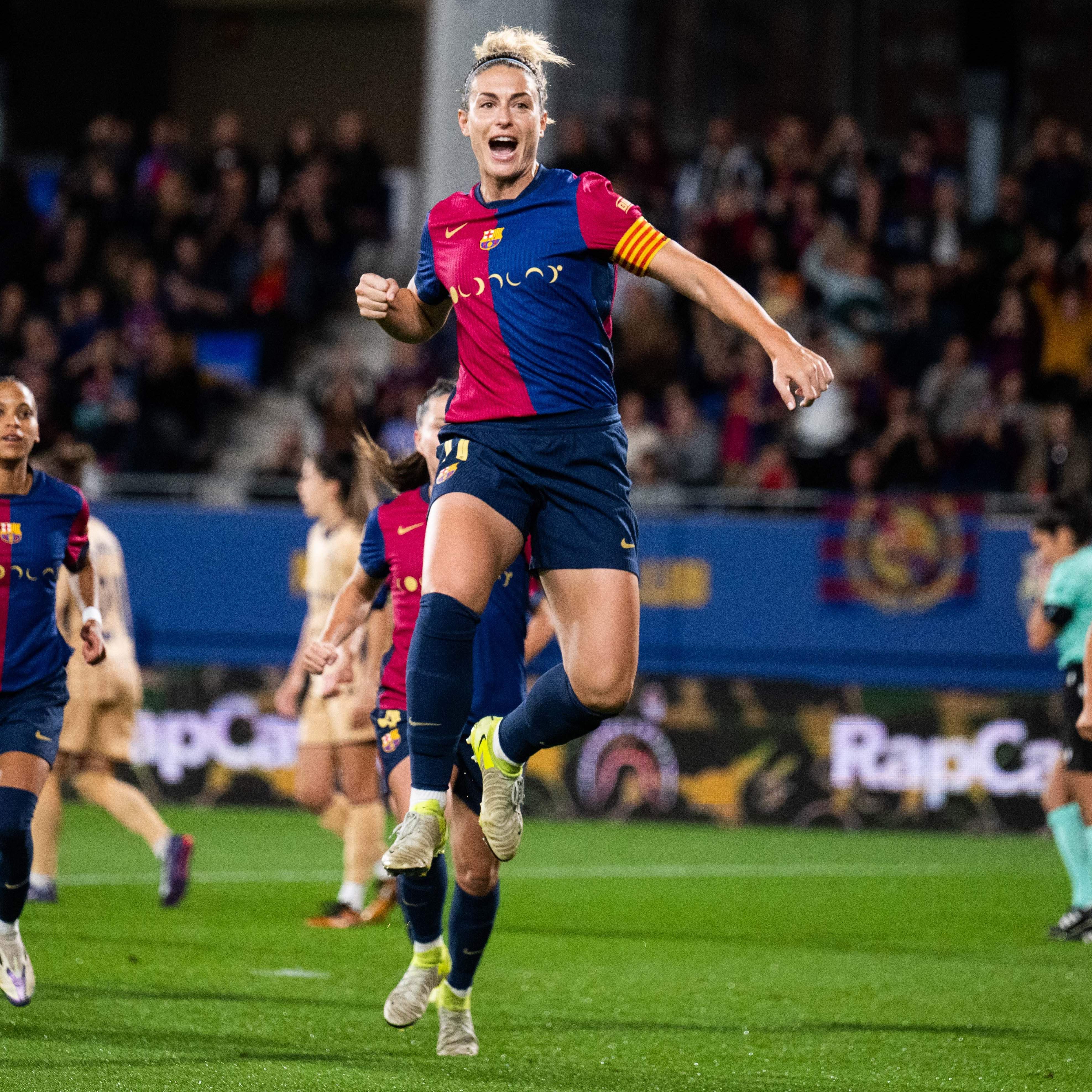 Victoria de oro del Barça femenino ante el Eibar (4-0) en el Johan Cruyff