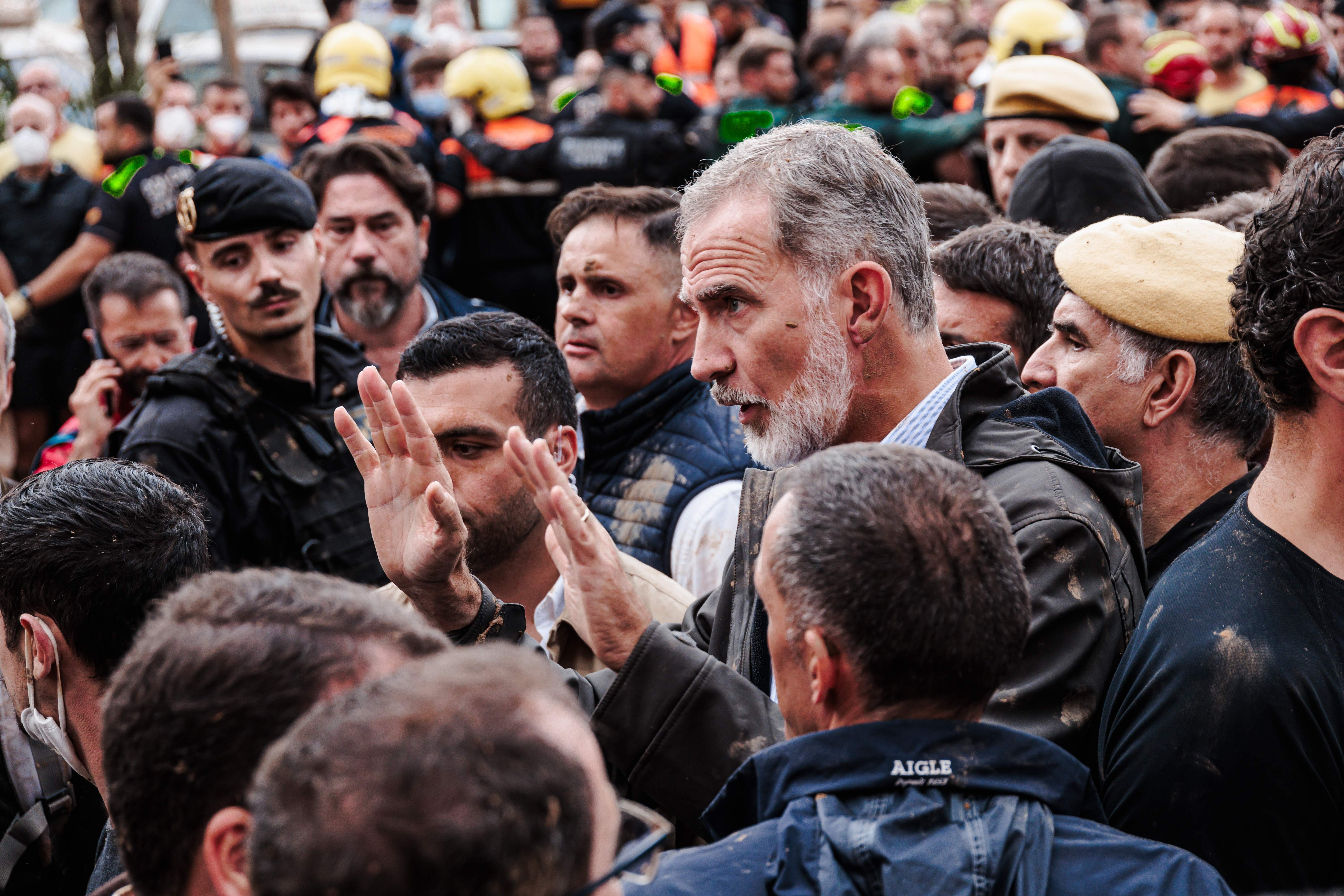 Ajornada la visita dels reis, Sánchez i Mazón a Xiva després dels aldarulls a Paiporta