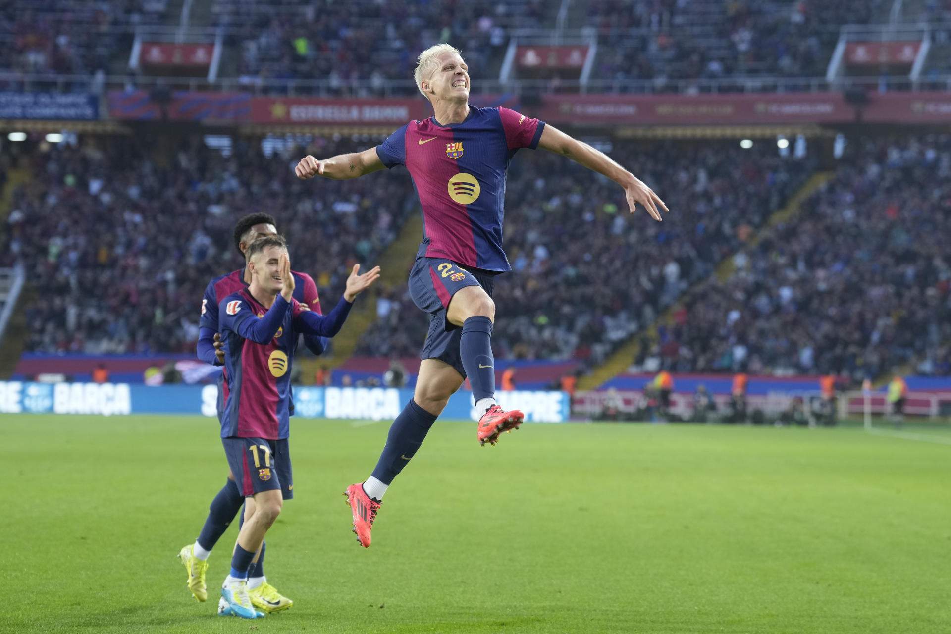 Dani Olmo gol Barça Espanyol / Foto: EFE