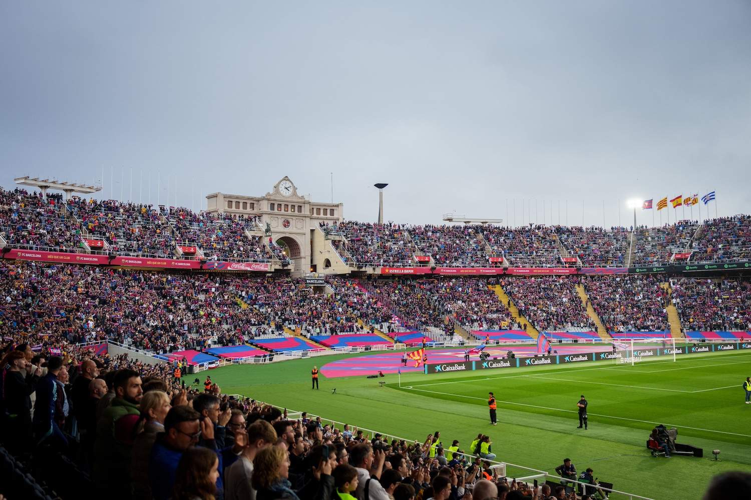 El nombre d'abonats del Barça a Montjuïc deixa molt a desitjar