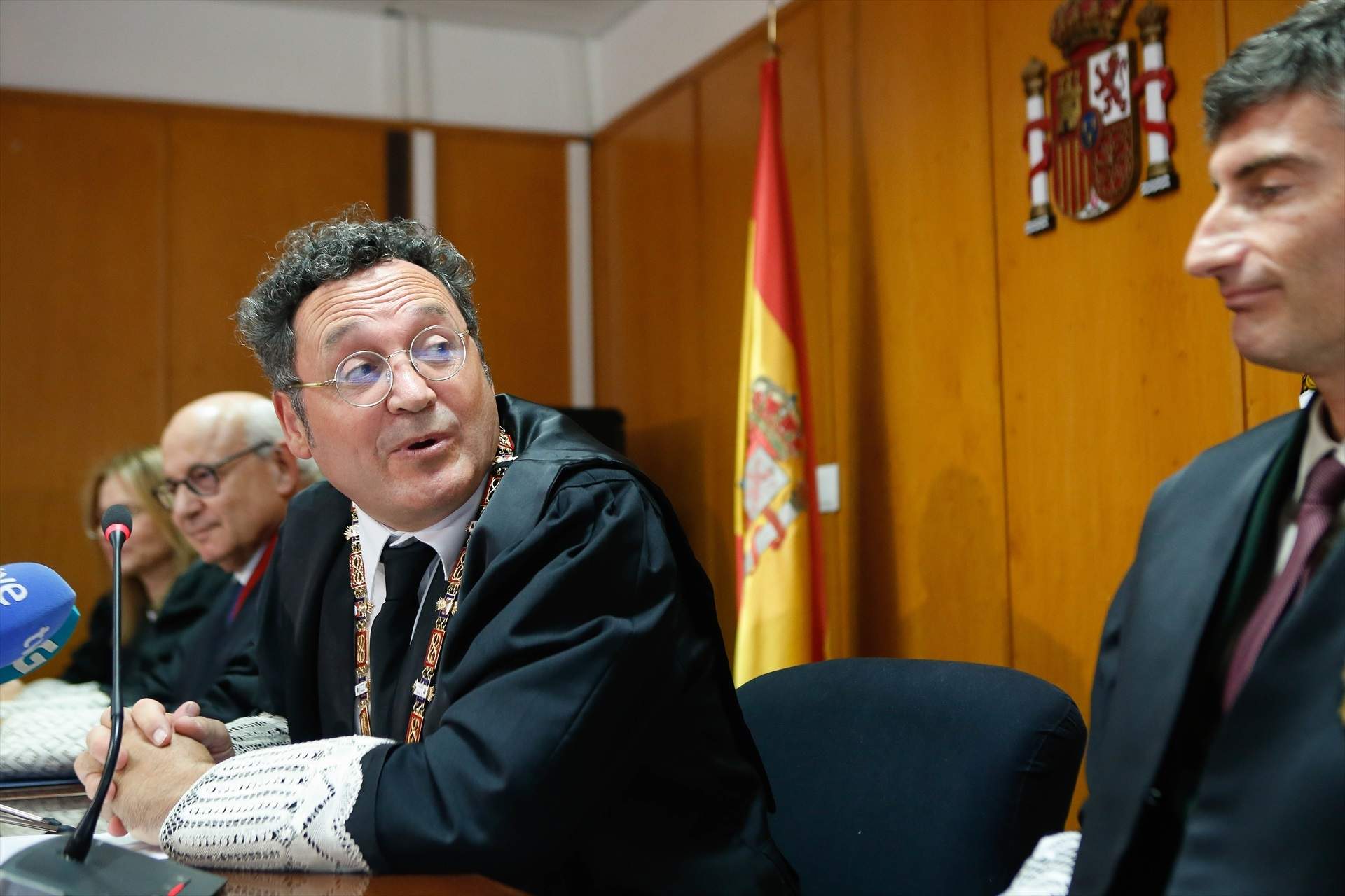 El Tribunal Suprem avala analitzar el material confiscat al fiscal general de l’Estat