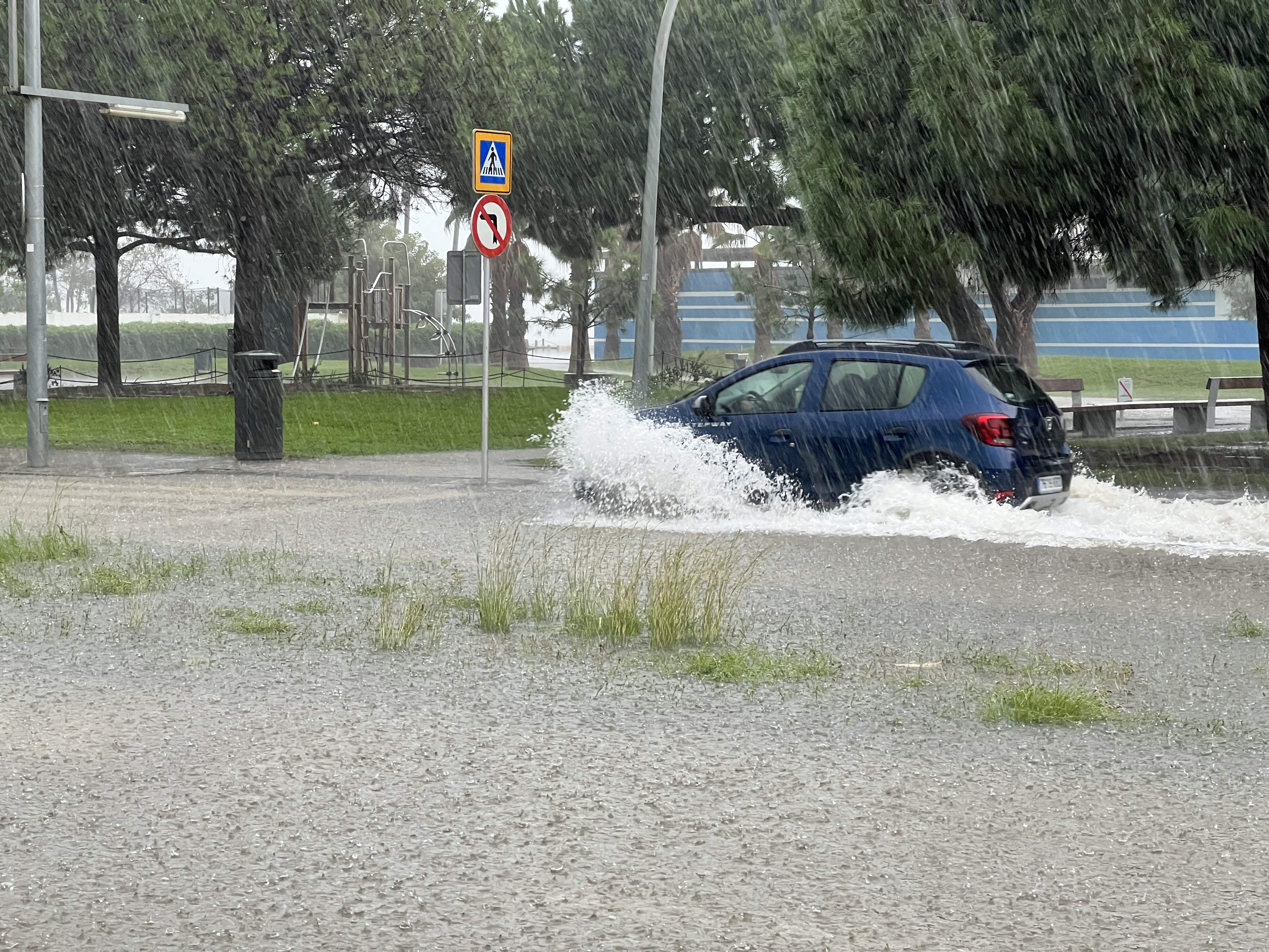 Alerta per pluges intenses a Terres de l'Ebre, el prelitoral de Tarragona i Barcelona i l'Alt i Baix Empordà