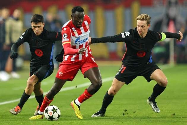 Estrella Roja Barça De Jong EFE