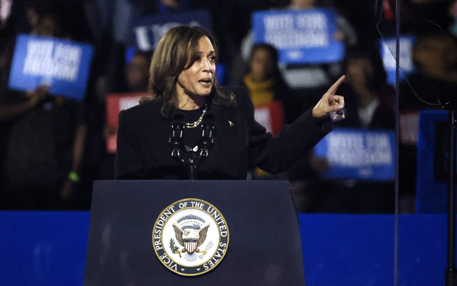 EuropaPress 6324761 vicepresidenta eeuu candidata democrata casa blanca kamala harris mitin