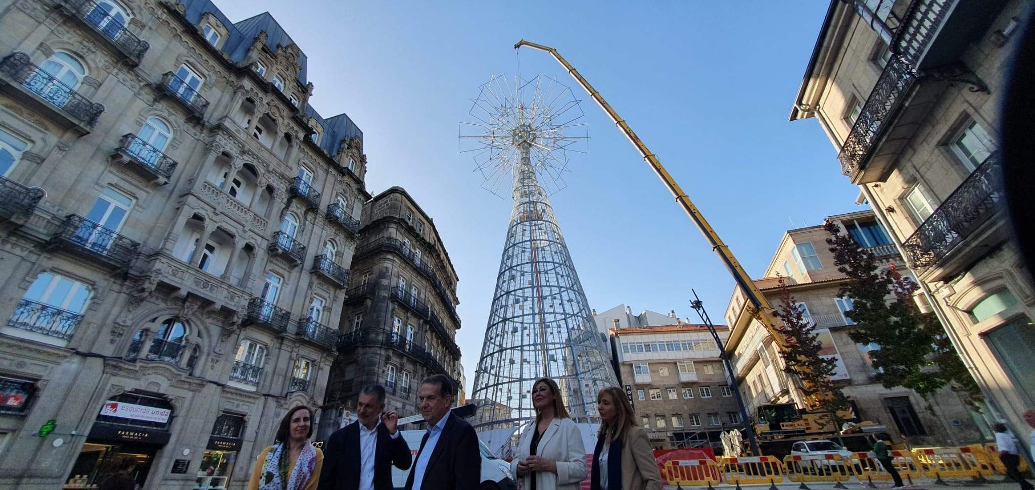 Vigo avanza a Badalona y encenderá las luces de Navidad el 16 de noviembre, pero con "sobriedad" por la DANA