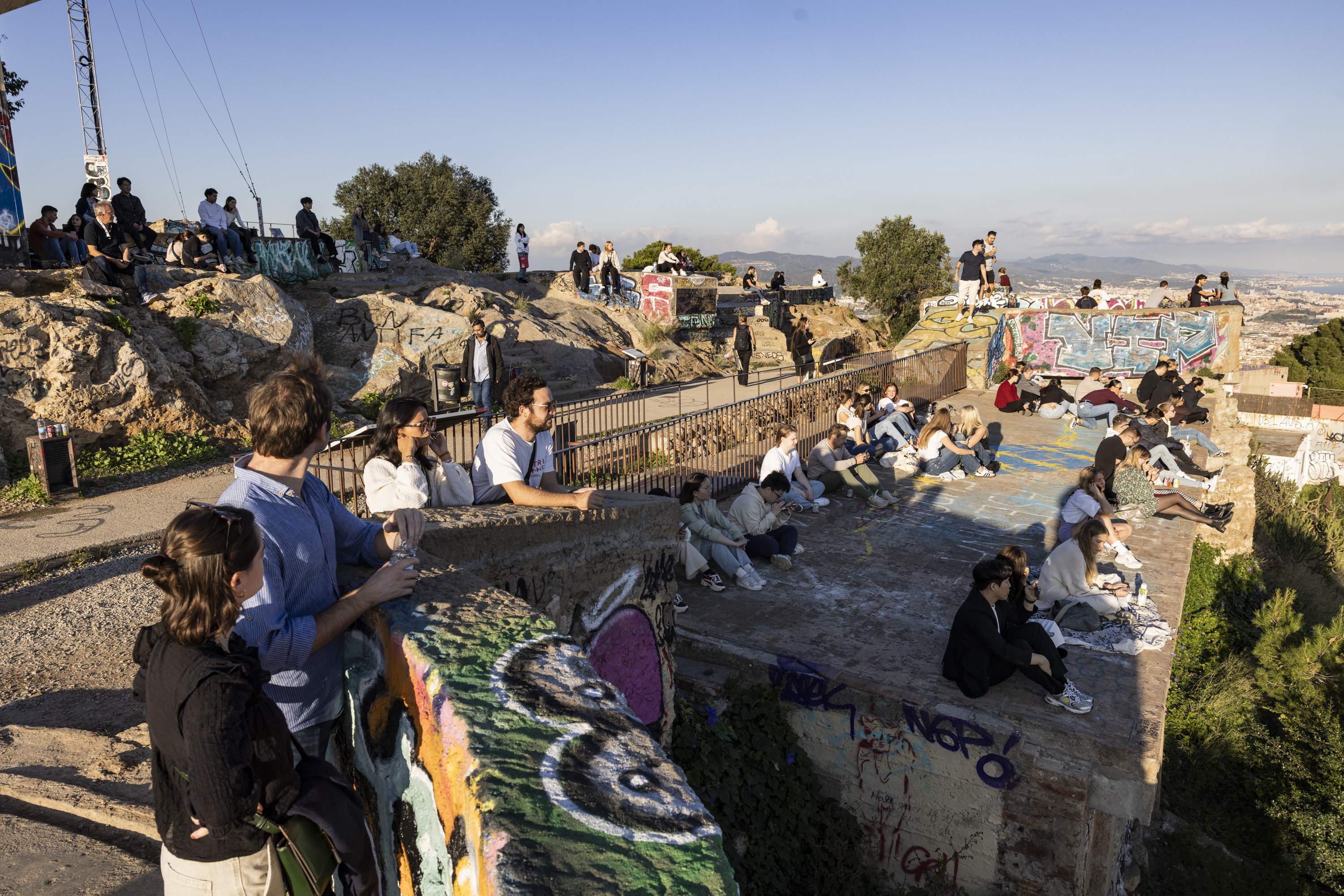 Les millors vistes de Barcelona, un jardí gaudinià, uns mistos gegantins i altres atractius d’Horta-Guinardó