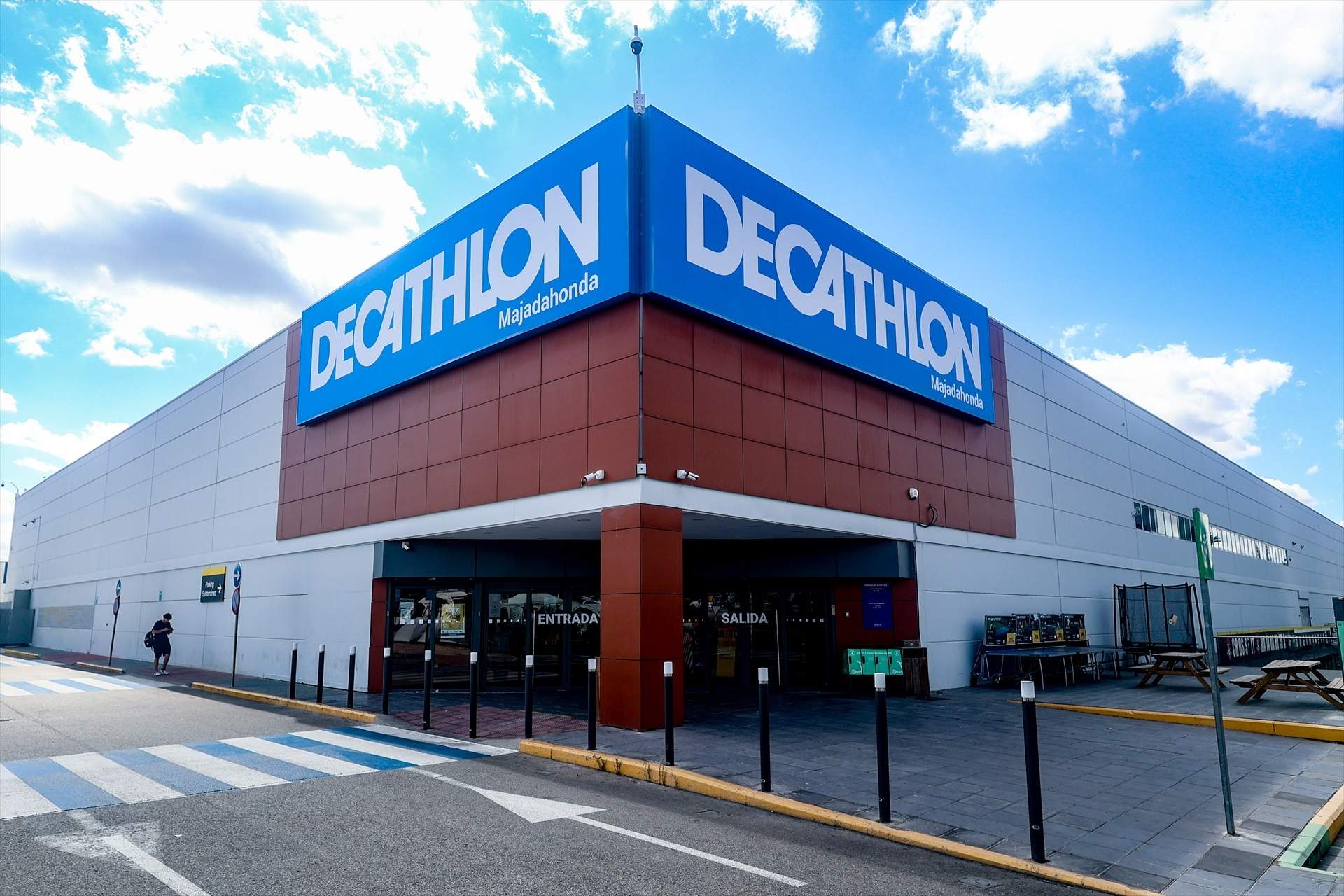 Decathlon té una jaqueta que no pesa