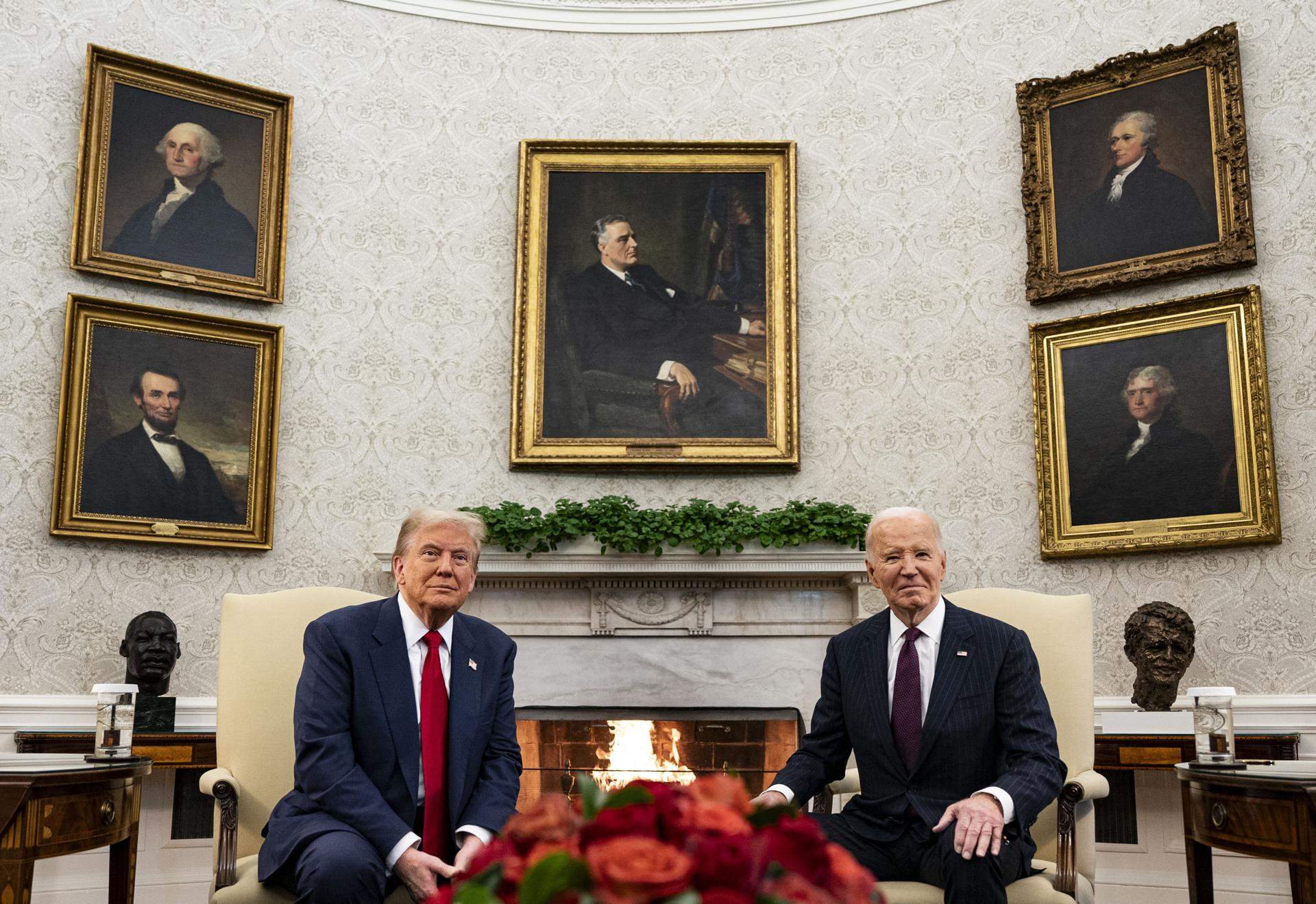 Trump agradece a Biden la "transición fluida" del poder en una reunión en la Casa Blanca