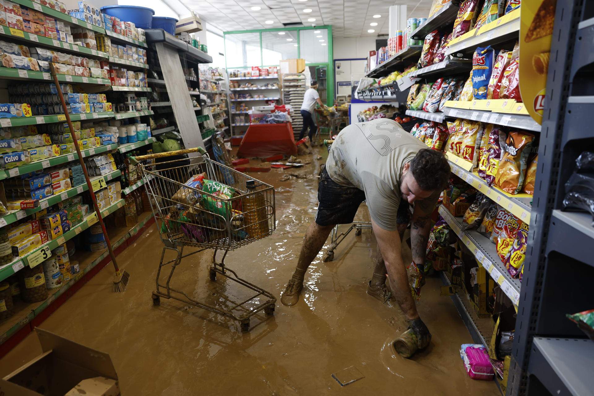 La DANA a Màlaga, la manifestació a València, les inundacions a Cadaqués i més: la volta al món en 15 fotos