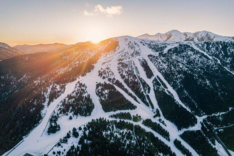 Pal Arinsal recompensa els usuaris més previsors amb descomptes en els forfet