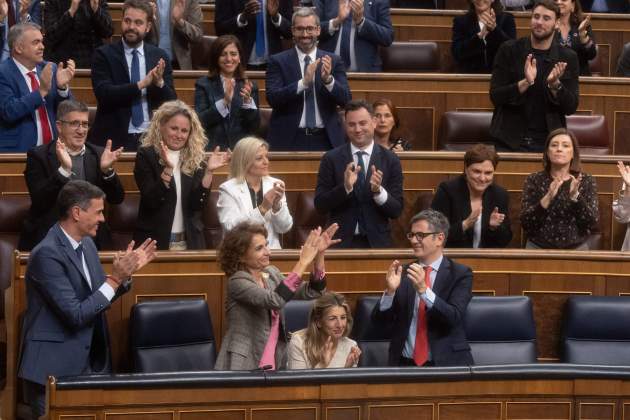 congreso diputados maria jesus montero pedro sanchez yolanda diaz felix bolaños reforma fiscal