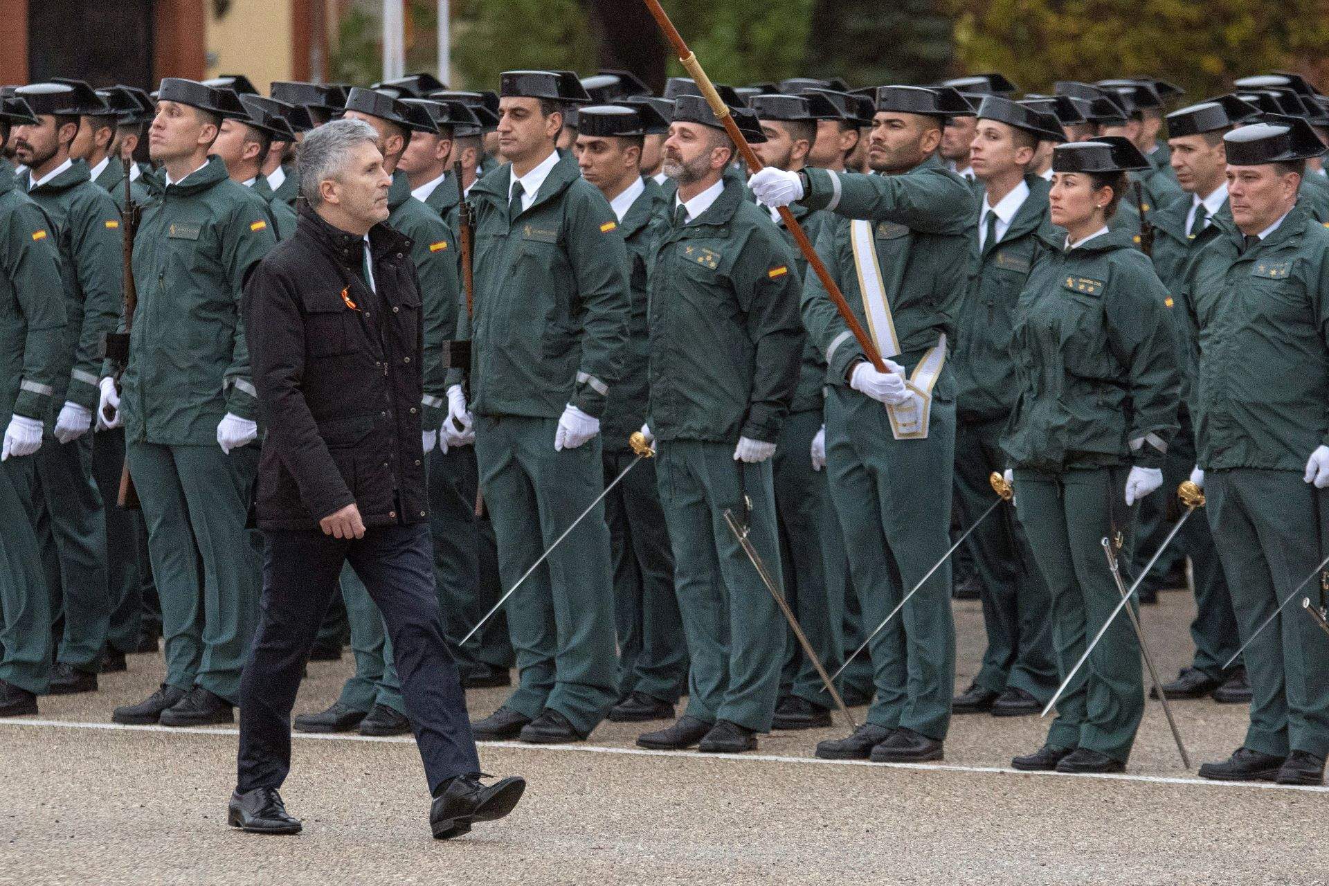 Guàrdies civils avisen que és "impossible" retirar la medalla a Víctor de Aldama