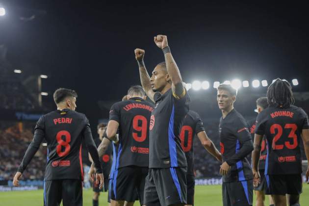 Raphinha celebra el primer gol del Barça contra el Celta de Vigo / Foto: EE