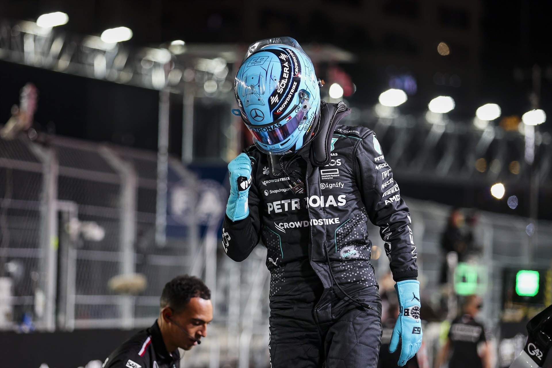 Mercedes culmina un doblet incontestable a Las Vegas i Max Verstappen es proclama tetracampió del món