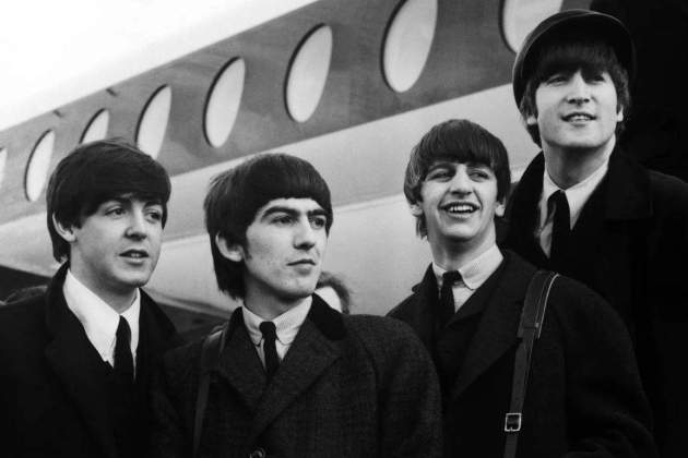 The Beatles conquereix els Estats Units al tràiler de Beatles '64 min