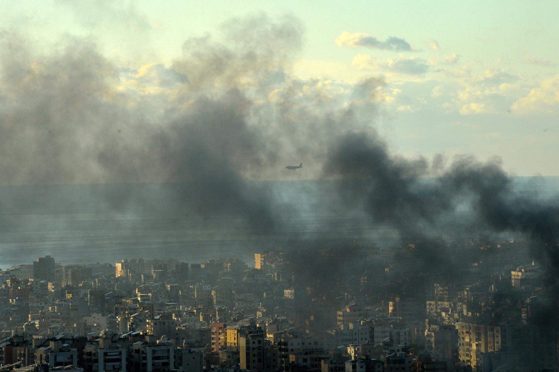 Atac massiu d'Israel a Beirut mentre es tanca l'alto el foc al Líban