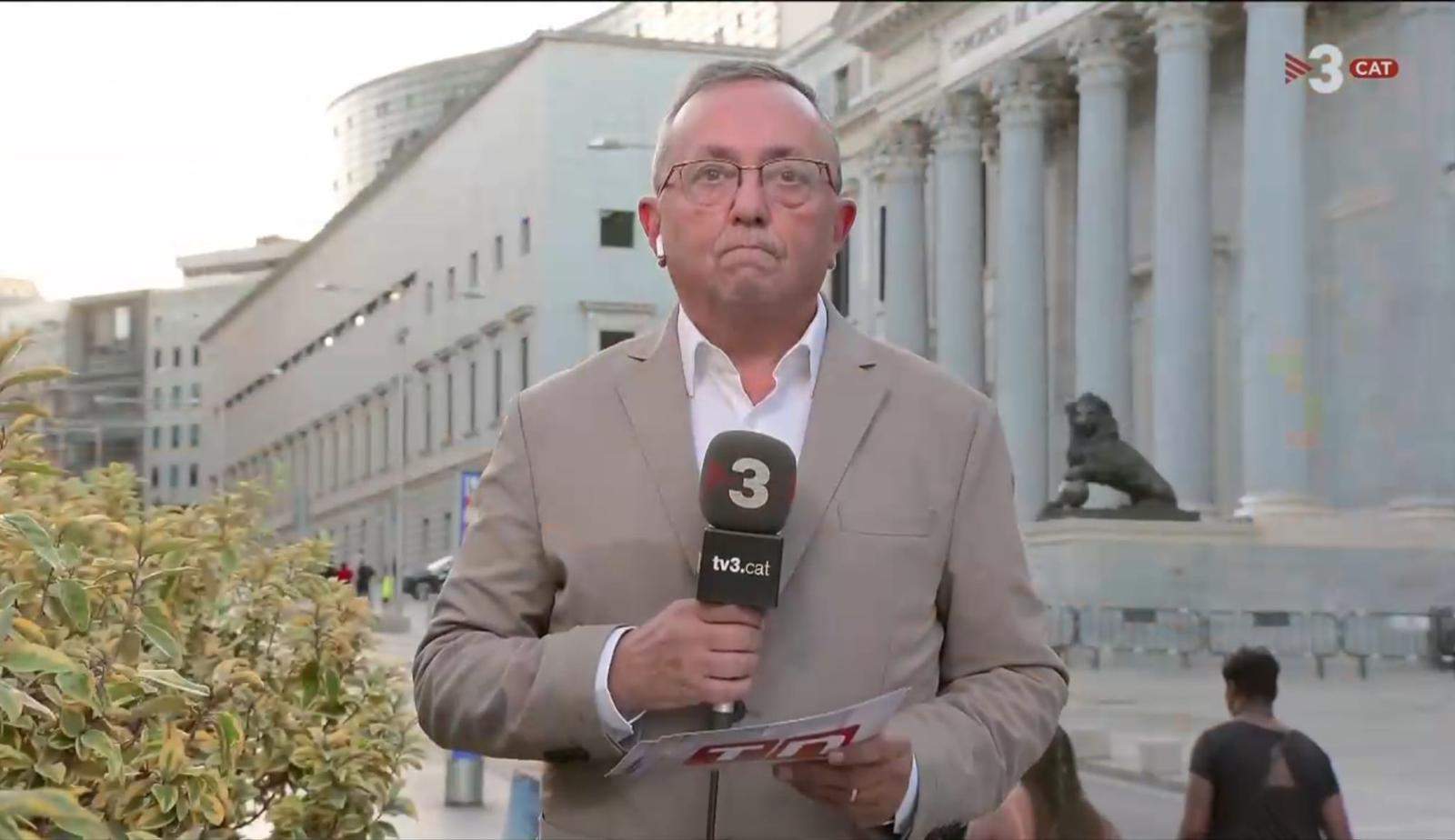 El Congreso de los Diputados reconoce al periodista Josep Capella con el premio Josefina Carabias