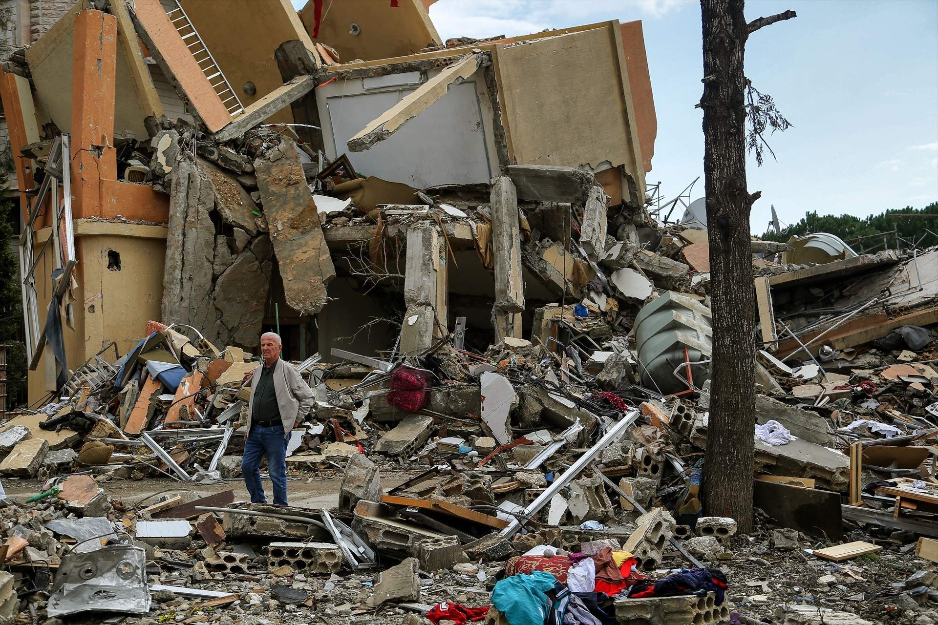 Israel y Hizbulá se acusan mutuamente de violar el alto al fuego en el Líbano