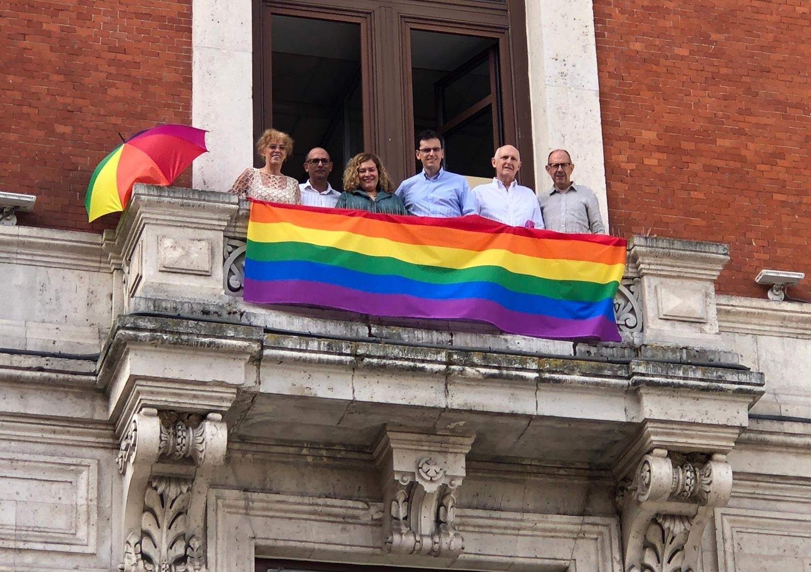 El Supremo avala colocar banderas LGTBI en edificios públicos el Día del Orgullo