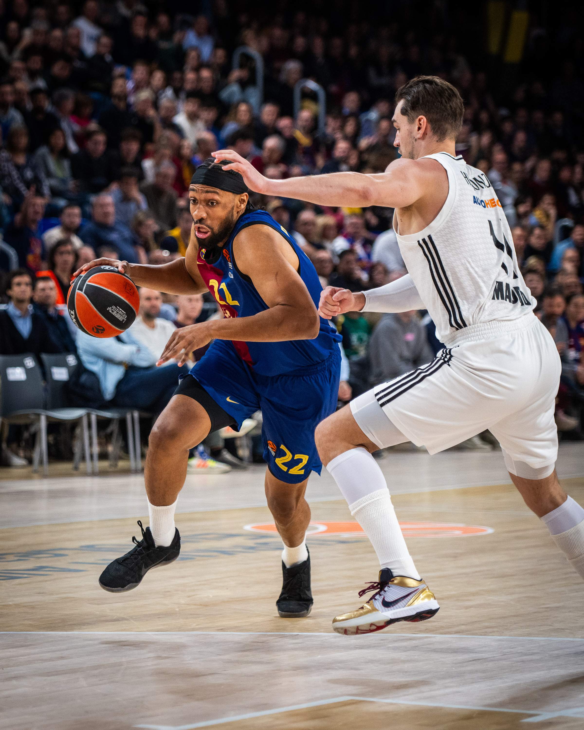 La pujada al Tormalet del Barça de bàsquet al gener: 11 partits en 28 dies