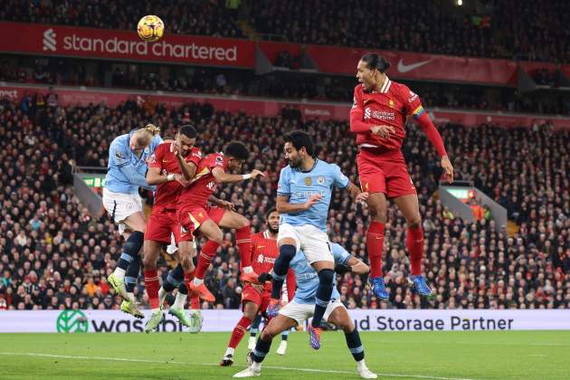 Van Dijk Liverpool Manchester City brazalete LGTBIQ+ / Foto: Europa Press