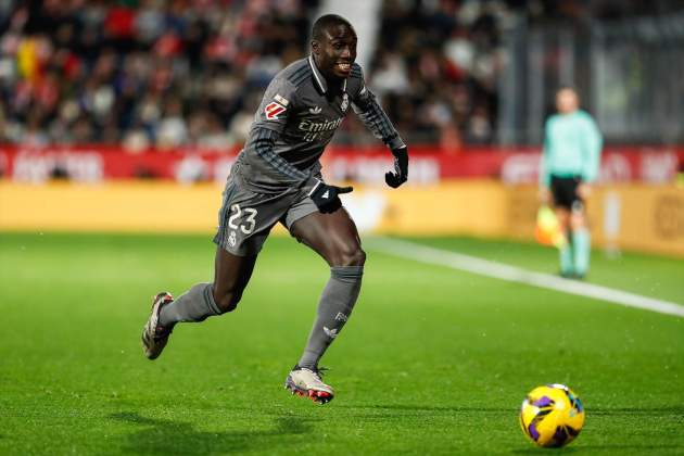 Ferland Mendy, lesionado durante el Girona - Real Madrid / Foto: Europa Press