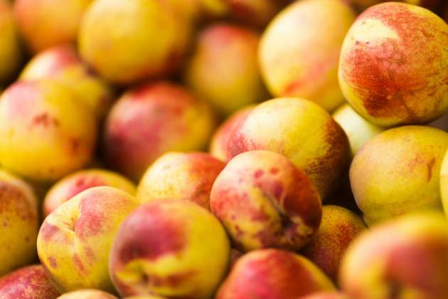 Les nectarines també són també de les quals|que més químics contenen / Foto: Unsplash