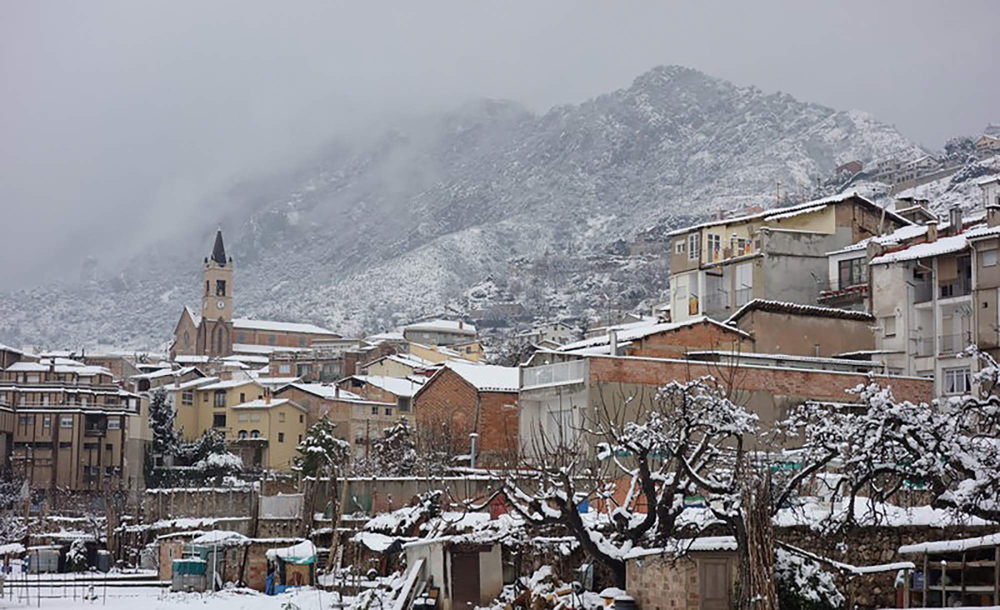 Fred àrtic i borrasca mediterrània: còctel màgic per a neu a cotes baixes i pluja a Barcelona