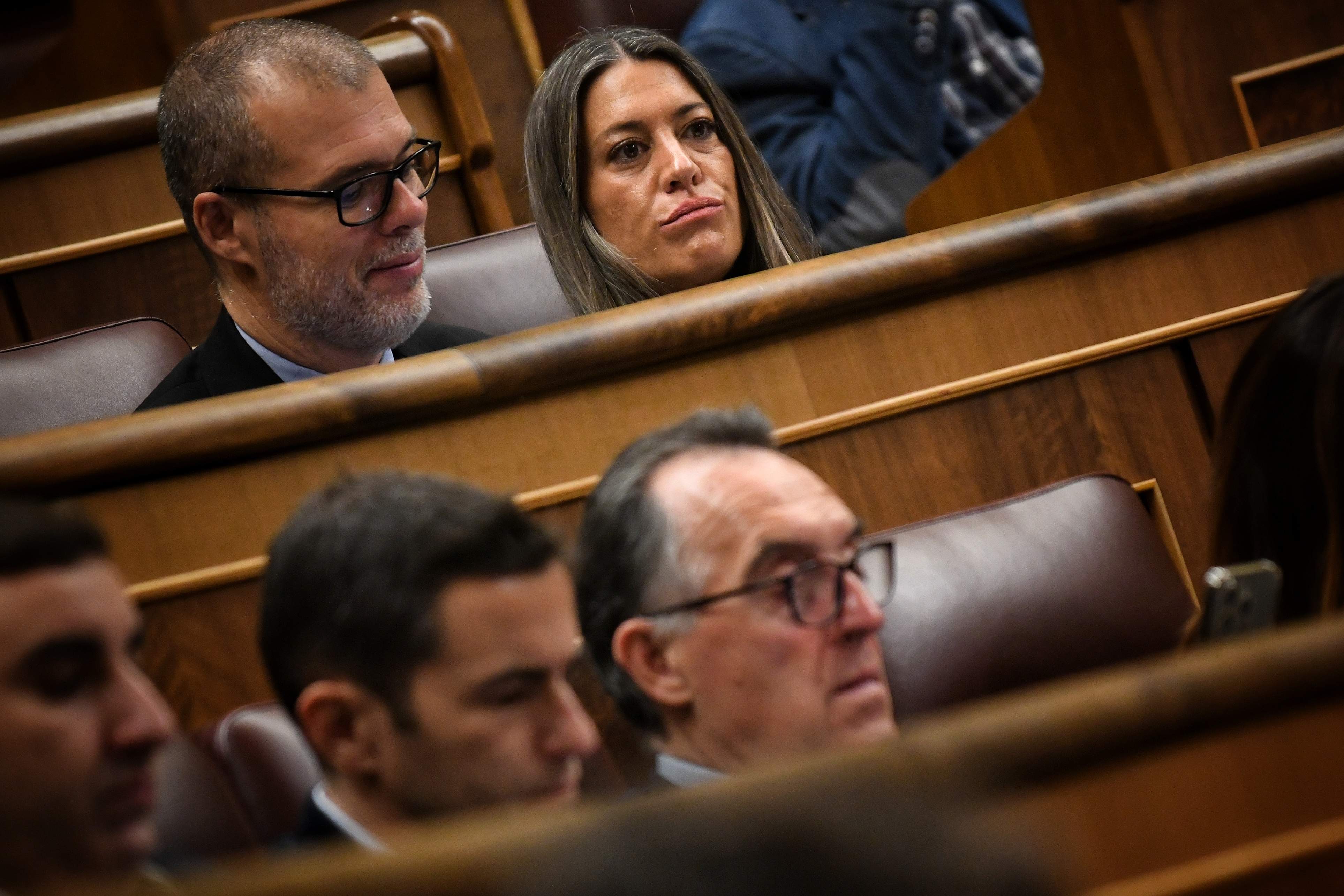 Junts i PP deroguen l’impost a les energètiques i claven un nou cop a Sánchez