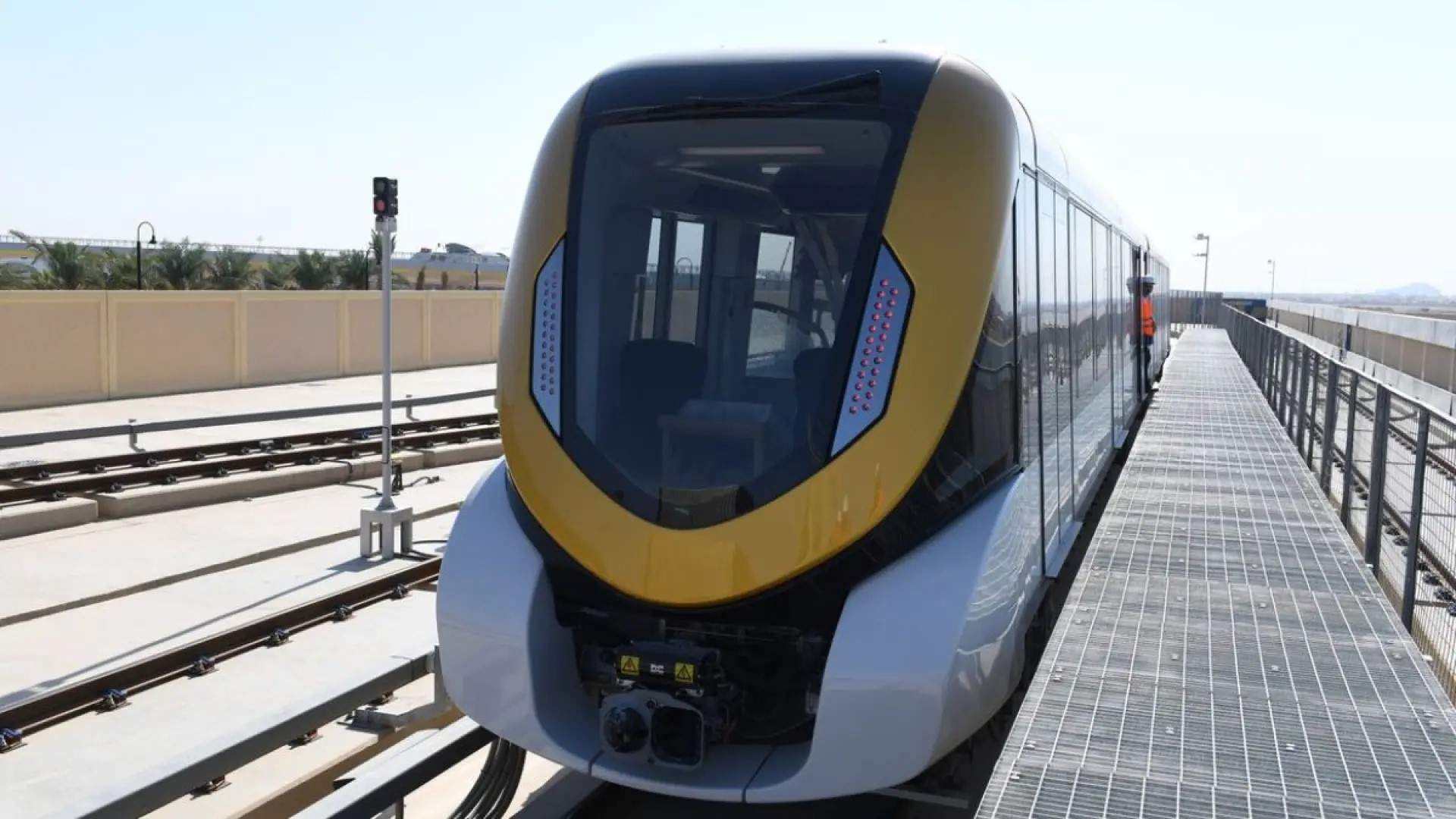 L'Aràbia Saudita inaugura el metro sense conductor més gran del món: 176 quilòmetres