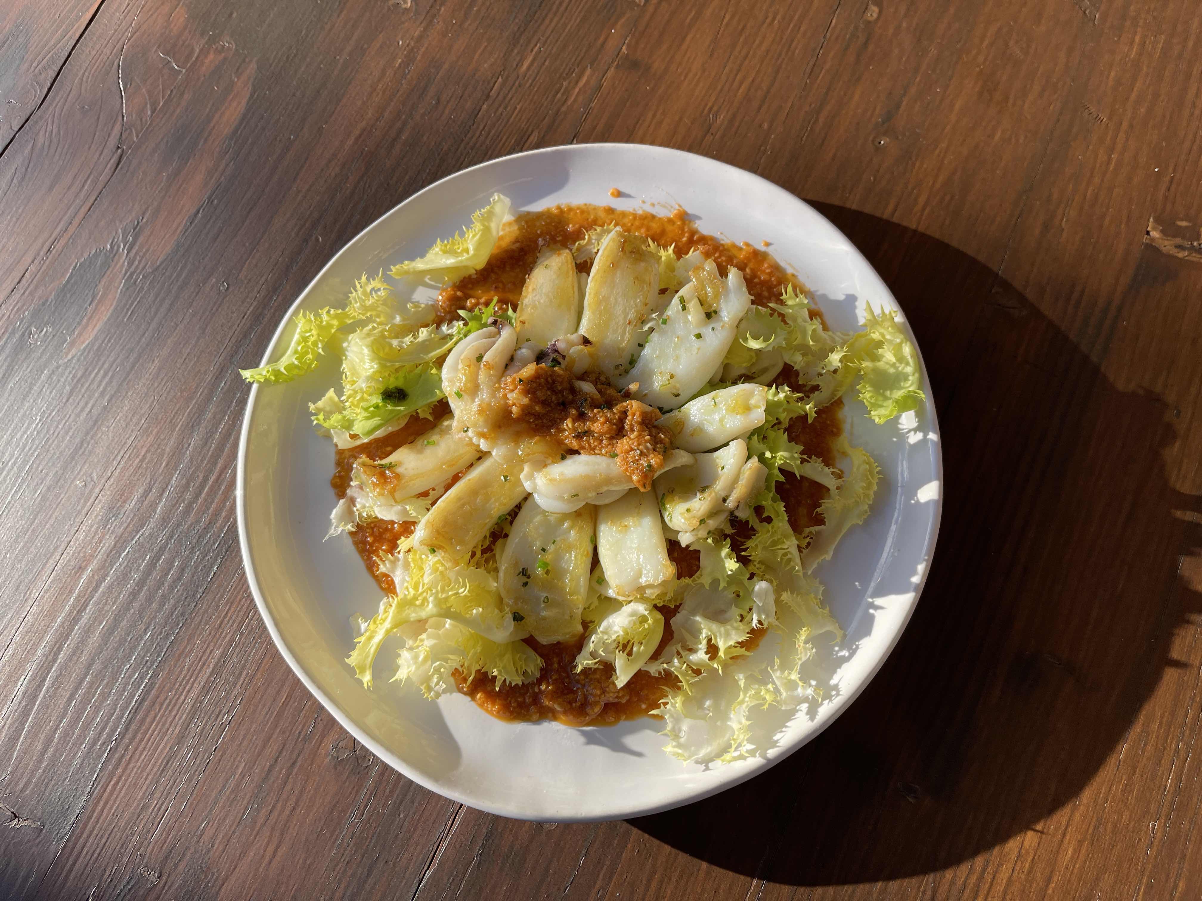 Una amanida de mar i muntanya deliciosa que pots preparar a casa de manera senzilla