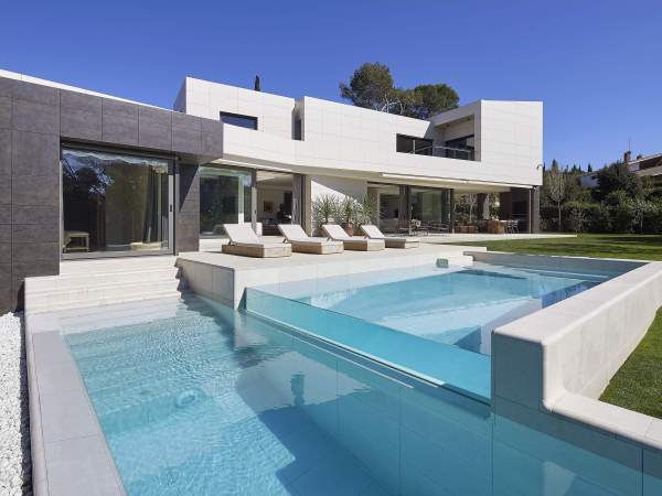 Projecte de Rosa Gres per a la piscina d'una vivenda, a Valldoreix (Barcelona)